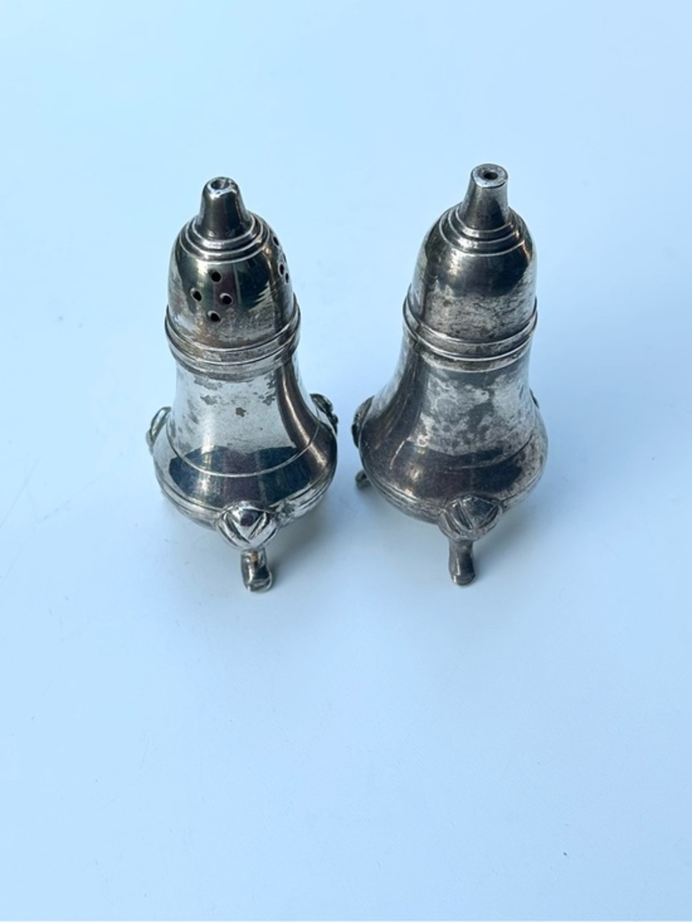 Antique Silver Plated Classic Salt and Pepper Shaker Set